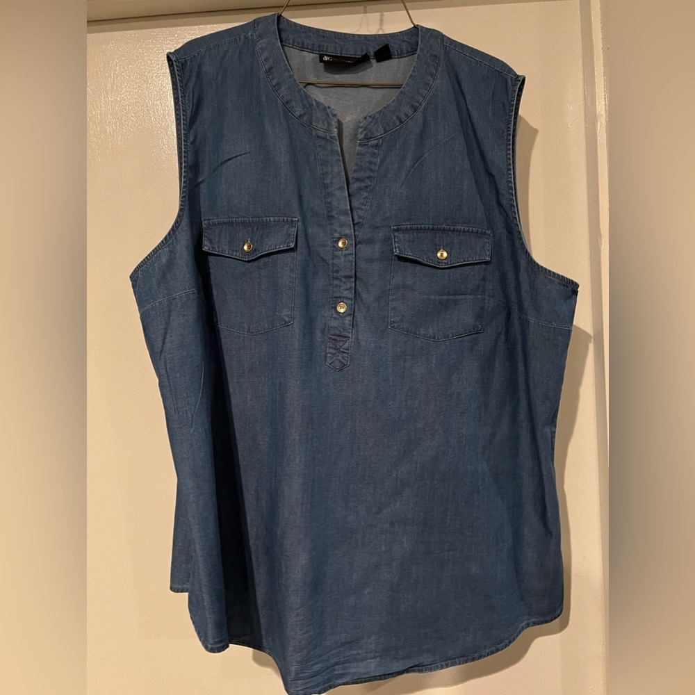 Women’s sleeveless denim top